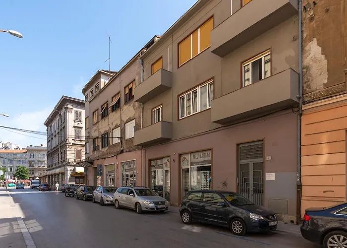 Πανσιόν Preziosa