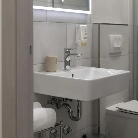 Konukevi Preziosa 3*